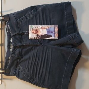 Soundstyle NWT Trouser High Rise Dark Blue Denim Shorts, 2/25